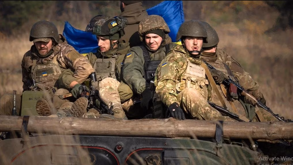 Lữ đoàn sơn cước độc lập 128 là đơn vị có truyền thống lâu đời thứ hai của lực lượng lục quân Ukraine, được thành lập từ năm 1922. Đây là đơn vị bộ binh cơ giới, chuyên tác chiến ở địa hình rừng núi; sở chỉ huy của lữ đoàn đặt tại tỉnh Zakarpattia, miền tây Ukraine. 