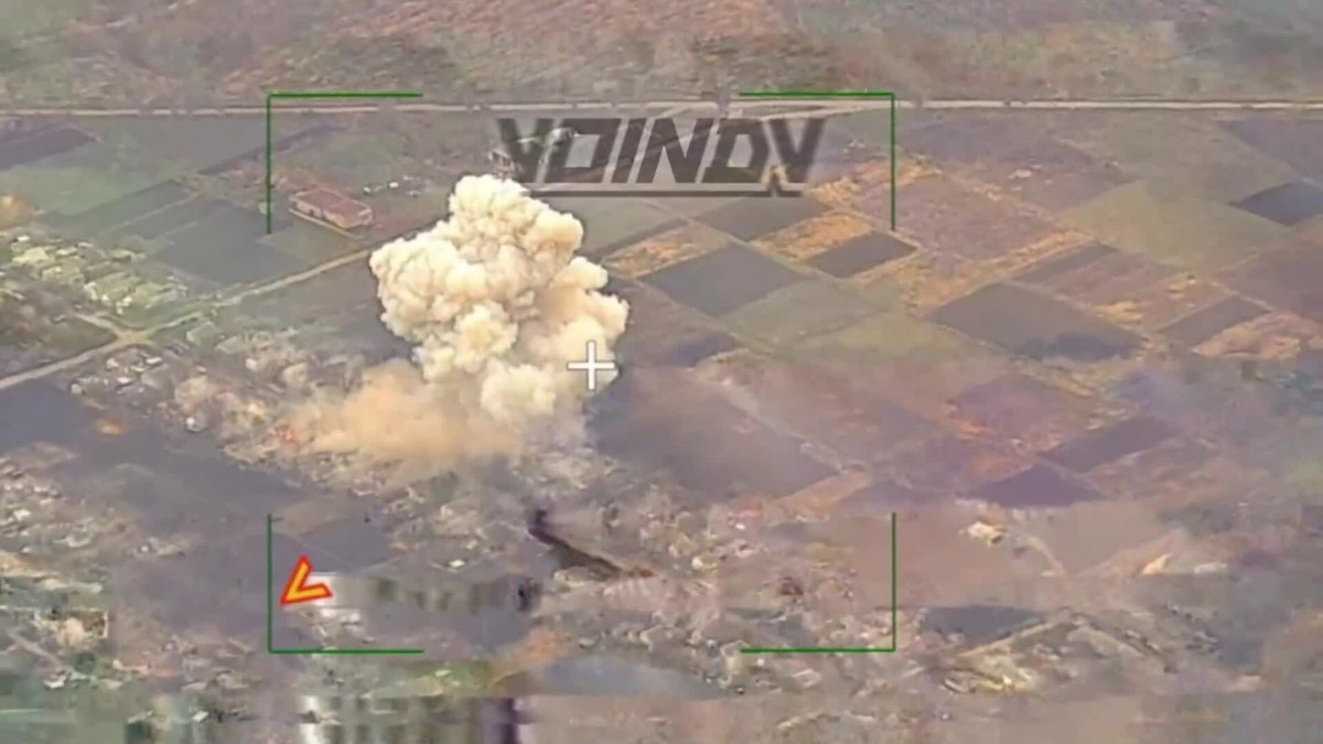 Ngày 5/11 đã có một đoạn video được đăng tải trên Internet về cuộc tấn công bằng tên lửa của Nga nhằm vào cuộc họp của Lữ đoàn sơn cước 128 diễn ra tại làng Dimitrovo, vùng Zaporozhye. Đoạn phim được quay từ một UAV trinh sát của Nga, được cho là đã truyền tọa độ chính xác của cuộc tấn công. 