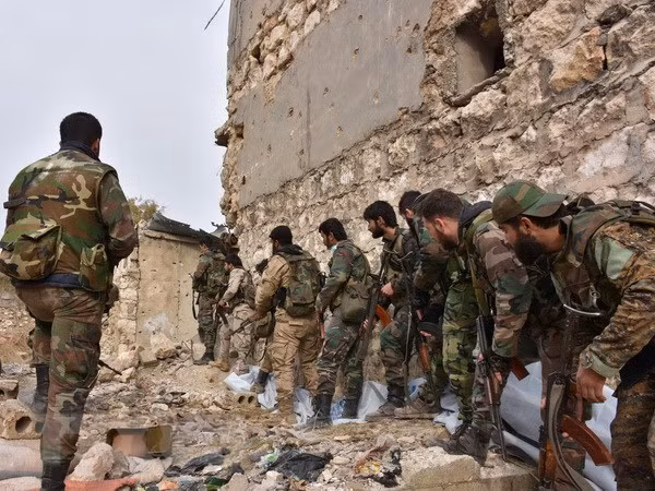 Bộ trưởng Quốc phòng Nga Sergei Shoigu, người có mặt tại cuộc họp cho biết, hôm nay hơn 16 nghìn “quân tình nguyện” từ các quốc gia Trung Đông đã sẵn sàng hỗ trợ các nước cộng hòa Donbass tự xưng, trong việc giải phóng các vùng lãnh thổ và bảo vệ dân thường.