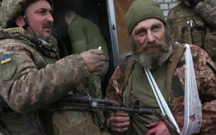 Có nhiều yếu tố ảnh hưởng đến việc binh lính bỏ chạy, và những khó khăn gian khổ ở chiến trường. Đặc biệt là nỗi sợ chết, chắc chắn là một trong số đó; nhưng sẽ quá phiến diện nếu cho rằng, tất cả các số binh lính đào ngũ, đều là do sợ hãi.