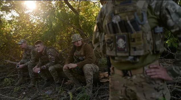 Cũng theo Bộ Tổng tham mưu RFAF, chỉ trong tháng 12, khoảng 15 tiểu đoàn của AFU đã được đưa đến Kursk. Nhưng hiện nay lực lượng tăng viện chủ yếu là tân binh mới được huy động và biên chế vào các lữ đoàn “tinh nhuệ”.