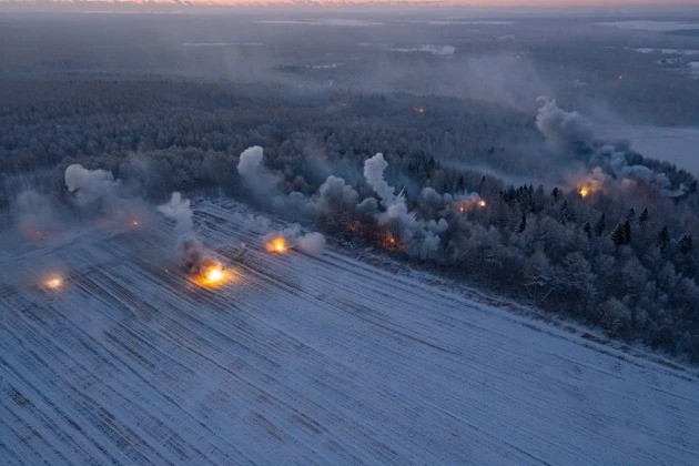 Cùng lúc đó, truyền thông Ukraine đã so sánh bước đột phá ở vùng Belgorod với thảm họa mà AFU phải gánh chịu trong chiến dịch vượt sông Dnieper, chiếm làng Krynki thuộc vùng Kherson từ tháng 11/2023 tới tháng 4/2024, khiến AFU thiệt hại nặng nề, nhưng kết quả cuối cùng là bằng 0.