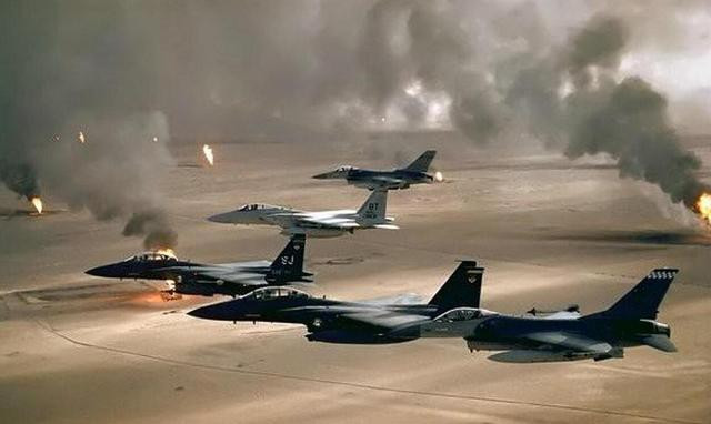 Đặc biệt là trong Chiến tranh vùng Vịnh năm 1991, liên quân đa quốc gia do Quân đội Mỹ dẫn đầu đã đánh bại quân đội được gọi là triệu người của Iraq với thương vong tối thiểu, đặt ra hình mẫu của cái gọi là chiến tranh hiện đại với vũ khí công nghệ cao. 