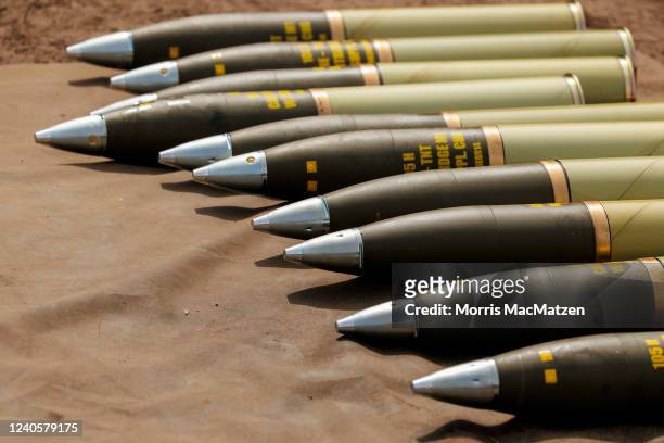 Hiện các đối thủ tiềm tàng của Quân đội Trung Quốc đều xây dựng các công trình phòng thủ kiên cố. Đối mặt với những mục tiêu như vậy, đạn pháo 105mm rõ ràng có phần “bất lực”. So sánh thì cỡ đạn 122 phù hợp hơn để thực hiện các nhiệm vụ tấn công khác nhau. 