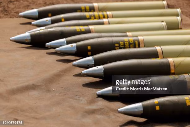 Hiện các đối thủ tiềm tàng của Quân đội Trung Quốc đều xây dựng các công trình phòng thủ kiên cố. Đối mặt với những mục tiêu như vậy, đạn pháo 105mm rõ ràng có phần “bất lực”. So sánh thì cỡ đạn 122 phù hợp hơn để thực hiện các nhiệm vụ tấn công khác nhau. 