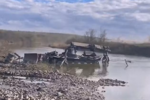 Theo Bộ Quốc phòng Nga, những nỗ lực tổ chức vượt sông Ingulets của Quân đội Ukraine, nhằm thiết lập đầu cầu bên phía bờ tả ngạn, đã bị Quân đội Nga đẩy lùi; kết quả là nhiều phương tiện chiến đấu có nguồn gốc phương Tây đã bị bỏ lại dưới sông hoặc trên bờ sông.