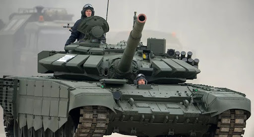 Do đỉnh tháp pháo diện tích chật chội, nên ERA được tại đây không có miếng đệm giữa nó và tháp pháo xe tăng, nên khó có thể cản trở hoàn toàn luồng xuyên của tên lửa và hiệu ứng phòng thủ có giới hạn.