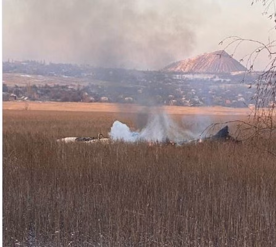 Để không ảnh hưởng đến tinh thần của phi công Ukraine và nhận được sự hỗ trợ thêm từ phương Tây, phát ngôn viên Không quân Ukraine, Đại tá Ignat mới đây đã loại trừ khả năng máy bay chiến đấu Su-57 của Nga xuất hiện trên bầu trời Ukraine; nhưng ông cũng không loại trừ khả năng Su-57 đã tham chiến.