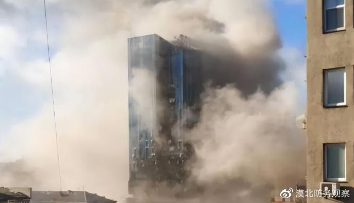  Cuộc xung đột Nga-Ukraine hiện nay đang tiếp tục diễn biến ác liệt, và phía Ukraine vẫn đang mất ưu thế trên không. Mặt khác, Nga đã mở rộng hơn nữa các cuộc tấn công bằng các loại vũ khí tấn công chính xác tầm xa.