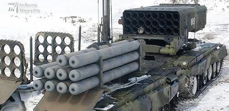 Ngọn lửa tạo ra khi đốt cháy nhiên liệu, sẽ làm không khí giãn nở một cách đột ngột, tạo ra các sóng chấn động, đủ khả năng sát thương cả bộ binh ẩn nấp trong hầm trú ẩn sâu dưới lòng đất, lẩn trốn trong boongke, hang động. 