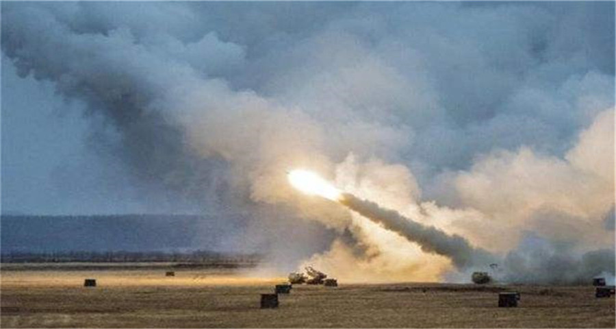 Việc Quân đội Ukraine sử dụng đạn pháo quá lớn như vậy cũng là áp lực rất lớn đối với kho vũ khí của Mỹ và châu Âu; trong cuộc xung đột Nga-Ukraine, Mỹ và phương Tây là nguồn cung cấp đạn pháo quan trọng cho Ukraine.