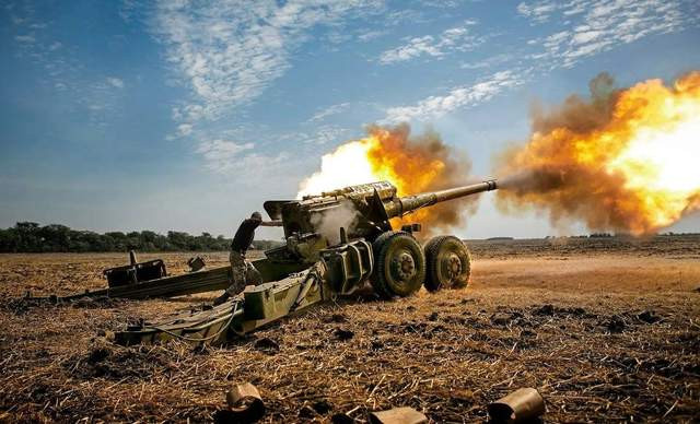 Hiện tại, lực lượng pháo binh Ukraine có lợi thế về độ chính xác khi tấn công, hệ thống chỉ huy và cung cấp hậu cần; trong khi pháo binh Nga có lợi thế về quy mô. Tuy nhiên với tốc độ viện trợ của NATO như hiện nay, khoảng cách dần dần thu hẹp, và nó thậm chí sẽ bị đảo ngược trong tương lai.