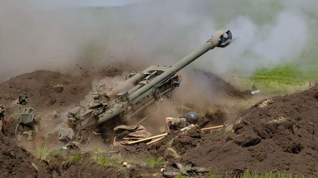 Hiện tại, pháo do phương Tây cung cấp cho Ukraine bao gồm cả trang bị trong biên chế và vũ khí dự trữ, ví dụ như lựu pháo siêu nhẹ M777A2 là trang bị trong biên chế của lực lượng Thủy quân lục chiến Mỹ.