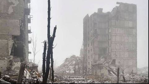 Mặc dù Quân đội Nga đang tiến lên với tốc độ “ốc sên gặm lá”, không nhanh nhưng chiến tuyến nhìn chung là đang tiến về phía trước. Ví dụ, trên hướng Donetsk, Quân đội Nga đã không hình thành một cuộc đột phá quy mô lớn và sâu ở cấp độ chiến dịch, sau khi chiếm được Avdiivka.