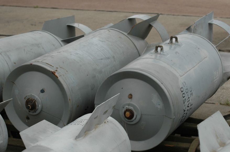 Xét cho cùng, việc sử dụng bom chùm RBK-500 sẽ gây khó khăn rất lớn cho việc triển khai đội hình tấn công của Ukraine; nhất là trong bối cảnh họ phải sử dụng chiến thuật “làn sóng người” do thiếu hụt xe thiết giáp. Đặc biệt là loại bom chùm tác động rất lớn đến tâm lý binh lính.