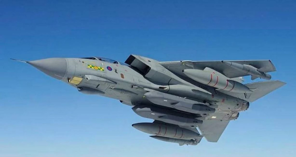 Trường hợp tên lửa tầm xa Taurus của Đức, nếu được giao cùng tên lửa Storm Shadow của Anh cho Ukraine, có thể giúp Ukraine tăng cường khả năng tấn công các vị trí của Nga ở xa phía sau tiền tuyến. Ảnh: QQ.