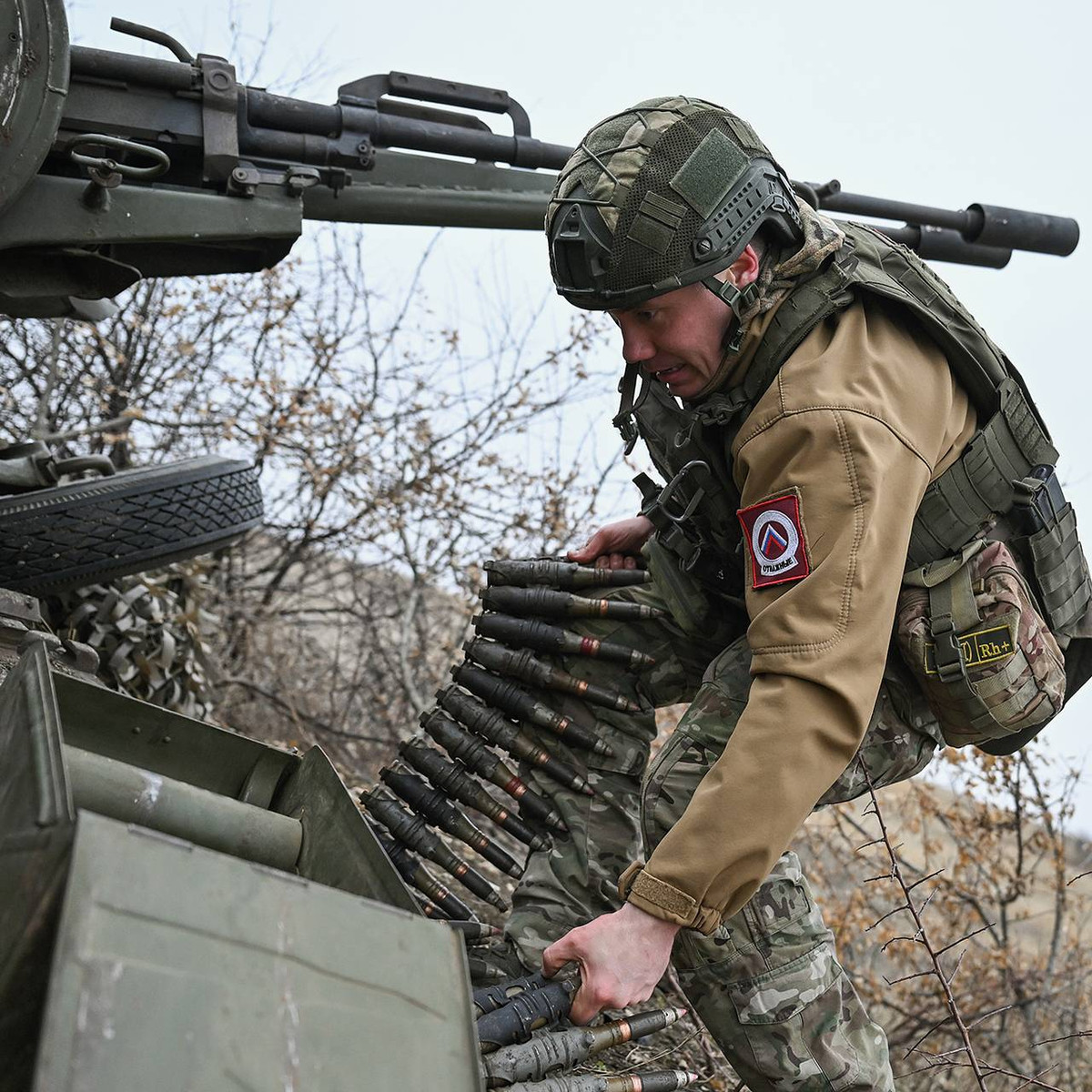 Vào ngày 10/12, cuộc chiến ở Ukraine đã bước sang ngày thứ 1.021; Quân đội Nga (RFAF) và Quân đội Ukraine (AFU) đang chiến đấu trên mặt trận dài hàng nghìn km. Chiến trường ác liệt nhất vẫn là chiến trường Donbass, trên hướng nam Donetsk.