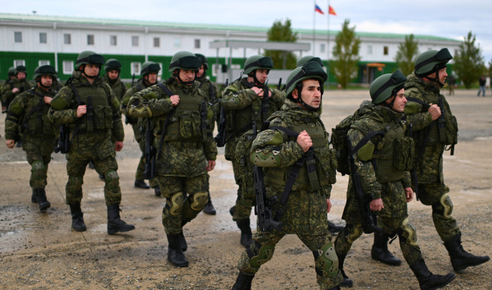 Theo phán đoán của ISW, có khả năng Tập đoàn quân 25 mới thành lập đã thay thế Tập đoàn quân số 2 ở tuyến tác chiến Svatovo-Kremennaya. Việc tập trung lực lượng như vậy, cho thấy tầm quan trọng của chiến dịch bao vây Avdeevka.