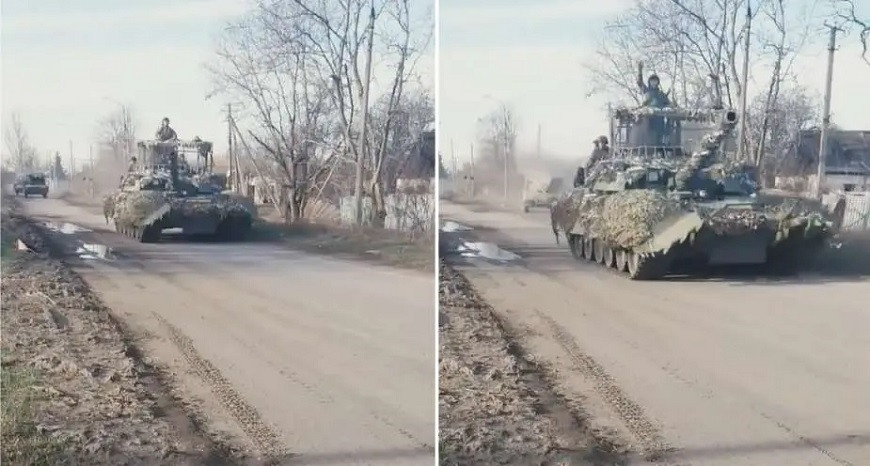 Theo biểu biên chế chung của Quân đội Nga hiện nay, sư đoàn xe tăng có ba trung đoàn xe tăng, một trung đoàn bộ binh cơ giới và một trung đoàn pháo tự hành. Sư đoàn cũng có thể được tăng cường thêm pháo hạng nặng, để tạo thành mũi đột kích mạnh.