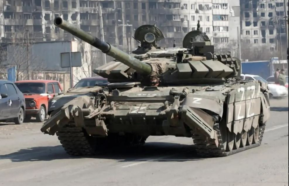 Đáng chú ý nhất trong số lực lượng tăng viện cho mặt trận Kursk, đó là các đơn vị thuộc Sư đoàn xe tăng cận vệ số 47 của Quân khu Moscow. Đây là sư đoàn xe tăng tương đối mạnh của Quân đội Nga hiện nay. Sự xuất hiện của lực lượng xe tăng sẽ tăng cường đáng kể sức mạnh của Quân đội Nga tại khu vực Kursk.