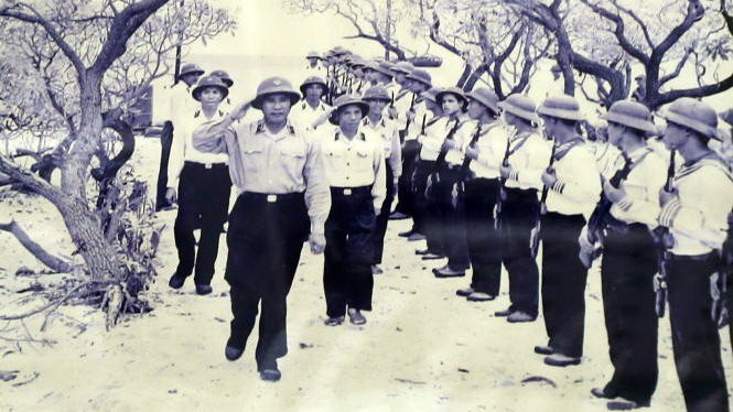 Vào tháng 5/1982, sau vòng sơ tuyển lần 2, chỉ còn 40 người được chọn từ đợt sơ tuyển tháng 1 được giữ lại. Họ phải liên tục rèn luyện thể lực, học tiếng Nga để sẵn sàng đi huấn luyện ở Liên Xô. Sau 2 năm rèn luyện với kỷ luật thép, sau đợt kiểm tra sức khỏe lần cuối, quân số được chốt lại.