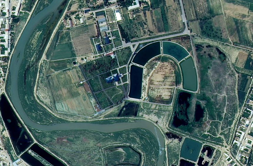 Một trong những tính năng chính của Hệ thống vệ tinh Cát Lâm-1 là được thiết kế để cung cấp thông tin cập nhật thường xuyên về cùng một khu vực địa lý. Điều này rất quan trọng đối với các ứng dụng yêu cầu giám sát gần như thời gian thực, chẳng hạn như quản lý thảm họa và phát triển đô thị năng động.