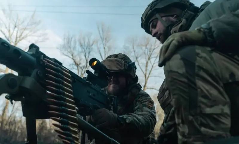 Hành động cố thủ quân Ukraine tại Avdiivka ngày càng hỗn loạn; các nguồn tin Ukraine cho biết, một số sĩ quan của Bộ Tổng tham mưu Ukraine, ngay cả khi Tổng thống Ukraine thay thế Tổng tư lệnh Zaluzhny bằng Tướng Syrsky, vẫn nhất quyết yêu cầu rút các đơn vị còn lại ra khỏi thành phố.