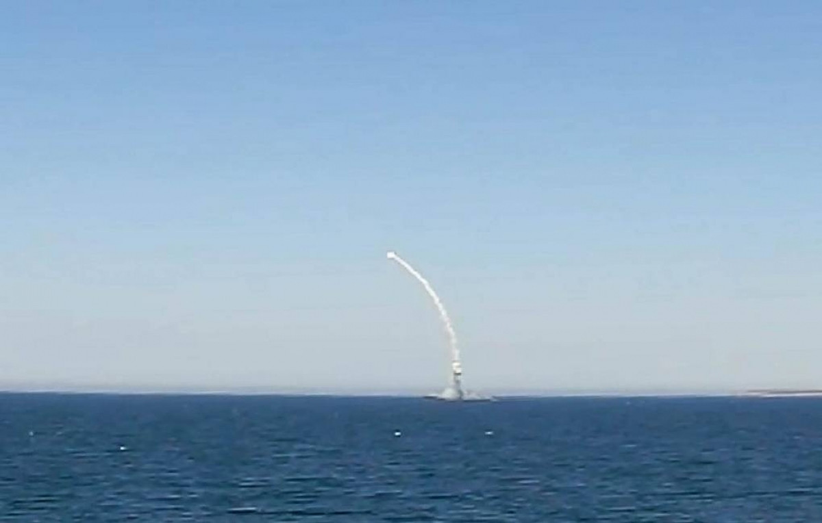 Khi cuộc xung đột Nga-Ukraine nổ ra vào tháng 2, quân đội Nga thực hiện “đánh úp” thủ đô Kiev; mục đích là để làm “tê liệt vòng 1” khi bắt đầu cuộc chiến. Tuy nhiên, với sự phản kháng mạnh mẽ của Quân đội Ukraine, Quân đội Nga đã không đạt được mục tiêu này. 