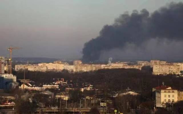 Về mục tiêu của các cuộc tấn công của Nga cũng có nhiều thay đổi, không chỉ săn lùng các mục tiêu như sở chỉ huy, trận địa phòng không, nơi tập trung binh lực và các kho nhiên liệu, chiến thuật mới của Quân đội Nga là còn phá hủy các nguồn điện của Ukraine. 