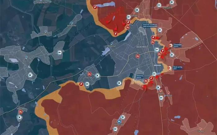 Theo bản đồ tình hình chiến trường của Bakhmut, lực lượng lính đánh thuê Wagner đã tiến vào khu vực đô thị của Bakhmut và hiện đang giao tranh ác liệt trên đường phố với Quân đội Ukraine.