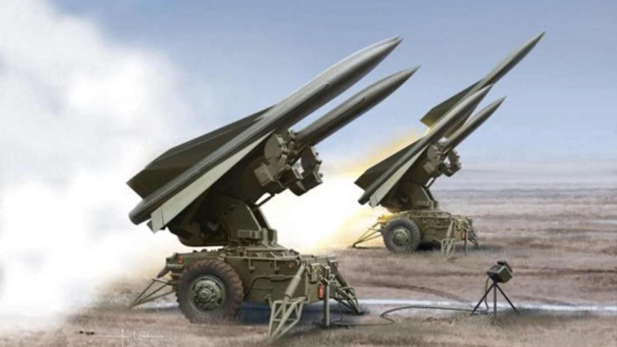 Kể từ khi cung đột Nga-Ukraine bùng nổ, những hệ thống phòng không hiệu suất cao của Ukraine đã trở thành tâm điểm đánh phá của quân đội Nga, hiện Ukraine có rất ít tên lửa phòng không có hiệu suất cao như Buk và S-300. Vì vậy, như Tư lệnh Không quân Ukraina Oleshchuk đã nói, hệ thống Hawk đã tăng cường khả năng phòng không cho Ukraine.