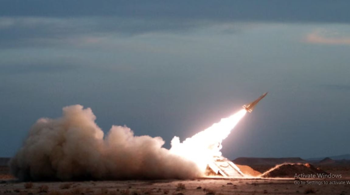 Khi xung đột Nga-Ukraine nổ ra, lúc đầu phòng không tầm trung của Ukraine chủ yếu dựa vào những hệ thống phòng không Buk và S-125, tuy nhiên hệ thống này đã hết đạn tên lửa và không còn nguồn cung cấp. Điều này cũng giải thích tại sao tên lửa phòng không cũ vẫn còn hữu ích trong cuộc xung đột Nga-Ukraine. 