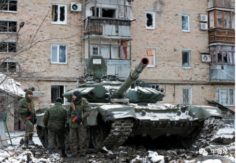 Tin tốt đó là Quân đội Nga đã bắt đầu tự nguyện rút lui; phía Ukraine đã xác nhận rằng, Quân đội Nga đang rút khỏi nhà máy điện hạt nhân Chernobyl bị quân Nga chiếm đóng cách đây gần một tháng.