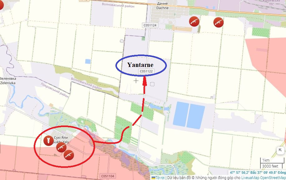 Ở phía tây nam Kurakhove, Cụm Vostok của RFAF đã chiếm được làng Sukhi Yaly và chuẩn bị vượt sông Sukhi Yaly, tiếp cận ngôi làng nhỏ Yantarne. Như vậy Cụm quân Trung tâm và Cụm Vostok của RFAF sẽ rút ngắn khoảng cách vòng vây đối với toàn bộ khu vực Kurakhove xuống còn bảy hoặc tám km. 