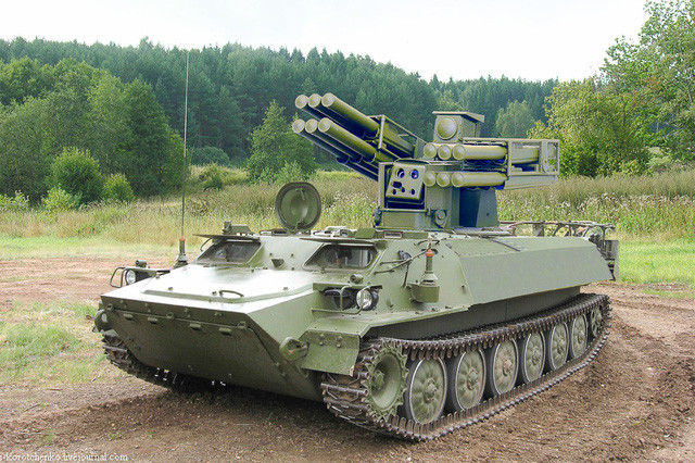 Những ví dụ như vậy đã minh họa cho chiến lược mà ngành công nghiệp vũ khí Nga đang thực hiện. Các thị trường truyền thống của Nga ở Ấn Độ, Trung Quốc và một số quốc gia khác đang tràn ngập vũ khí Nga; nhưng Nga cần có những thị trường vũ khí mới.