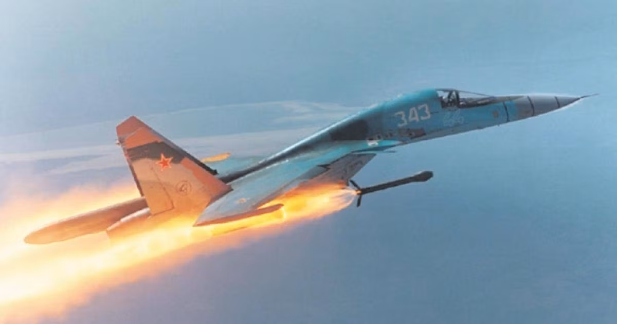 Nhưng AC-130 sẽ không hề hiệu quả với một cuộc xung đột tổng lực, ví dụ như trong cuộc xung đột Nga-Ukraine đang diễn ra; với những lực lượng phòng không mạnh, pháo hạm AC-130 không bao giờ có cơ hội xuất hiện trên chiến trường. 