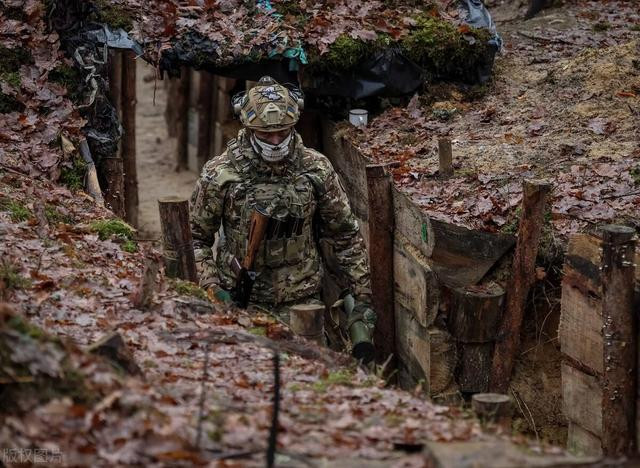 Đương nhiên, cuối cùng chúng ta cũng cần nhấn mạnh một chút, mặc dù Wagner sẽ không thực sự dùng hình thức "cảm tử quân", nhưng thực tế thương vong sẽ không nhỏ. Việc trường kỳ chiến đấu trong điều kiện ác liệt cũng mệt mỏi, ảnh hưởng đến hiệu quả chiến đấu của họ.