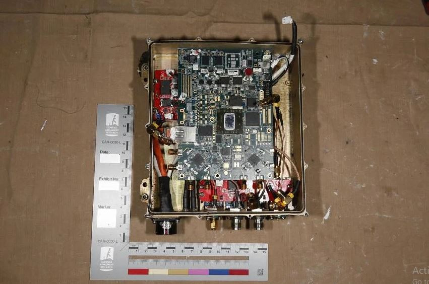 Ông Spleeters cho biết thêm, rất nhiều thành phần trong vũ khí Iran thu được ở Ukraine đến từ Mỹ và các quốc gia thuộc EU, mặc dù những nước này vẫn đang áp đặt nhiều biện pháp trừng phạt đối với Tehran. Điều này cho thấy các đòn trừng phạt không hiệu quả. Ngoài việc tìm thấy chất bán dẫn tiên tiến trong vũ khí của Iran, nhóm điều tra còn tìm thấy một số lượng lớn chip dân dụng có giá rẻ. (Nguồn ảnh: CNN, IRNA, Wikipedia).