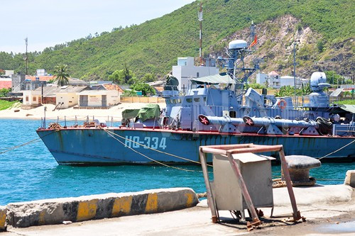 Liên Xô đã đóng 30 tàu Project 206M cho Hải quân Liên Xô từ năm 1972 đến năm 1976. Ngoài ra còn đóng 22 tàu để xuất khẩu, trong đó có 5 tàu cho Việt Nam, 5 tàu cho Campuchia, 9 tàu cho Cuba và 2 tàu cho Cộng hòa Seychelles. Việt Nam đã được Liên Xô viện trợ một số tàu phóng lôi cao tốc 206M trong giai đoạn giữa thập niên 1980 và hiện nay chúng vẫn còn đang hoạt động. 