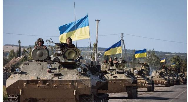 Theo các nhà phân tích, tình hình giao tranh ở khu vực Kursk cuối cùng đã vượt quá khả năng dự đoán và kiểm soát của Quân đội Ukraine. Để bảo toàn cái gọi là chiến thắng ở Kursk, Quân đội Ukraine đã phải "hy sinh" tuyến phòng thủ kiên cố ở vùng Donbass.