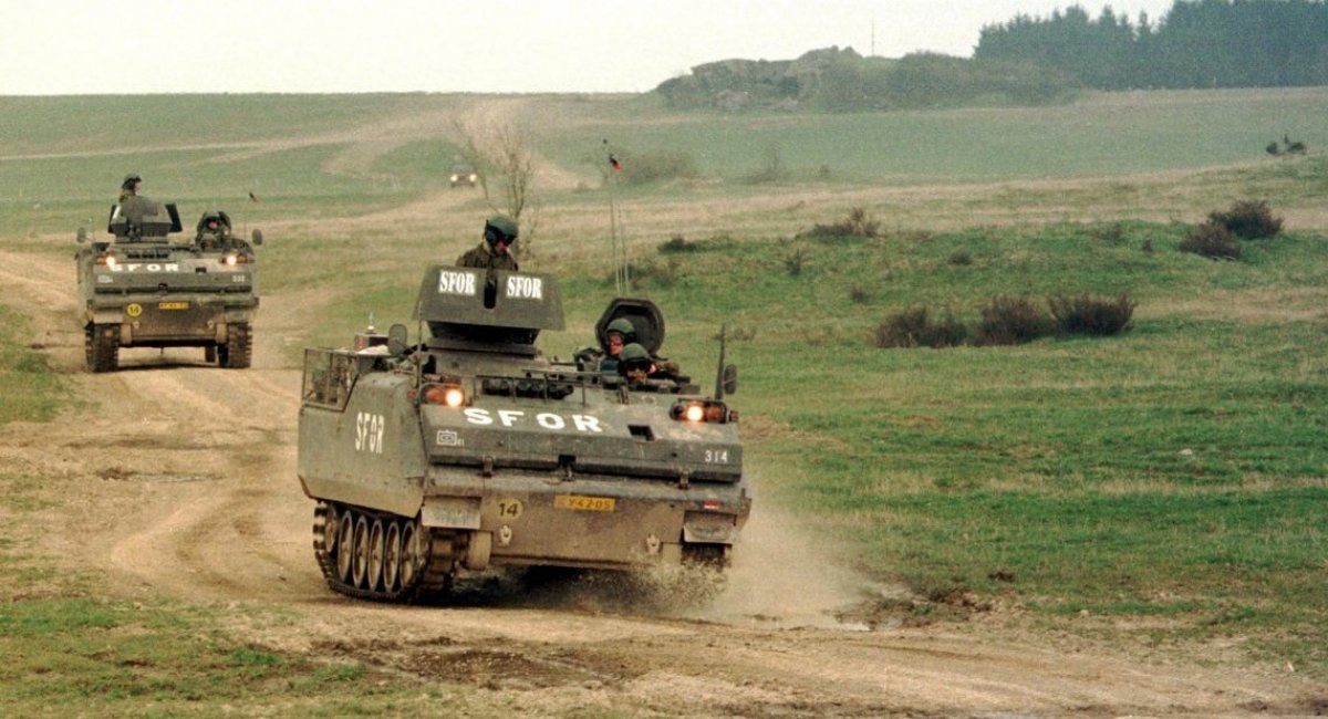 Tuy nhiên, sau khi Quân đội Ukraine mất đi một lượng lớn xe tăng và xe bọc thép trong giai đoạn đầu của cuộc chiến, họ cũng phải chấp nhận những thứ "đồng nát" do phương Tây loại biên để đưa vào sử dụng; tuy nhiên truyền thông Ukraine có lúc ca ngợi chúng hơi thái quá.