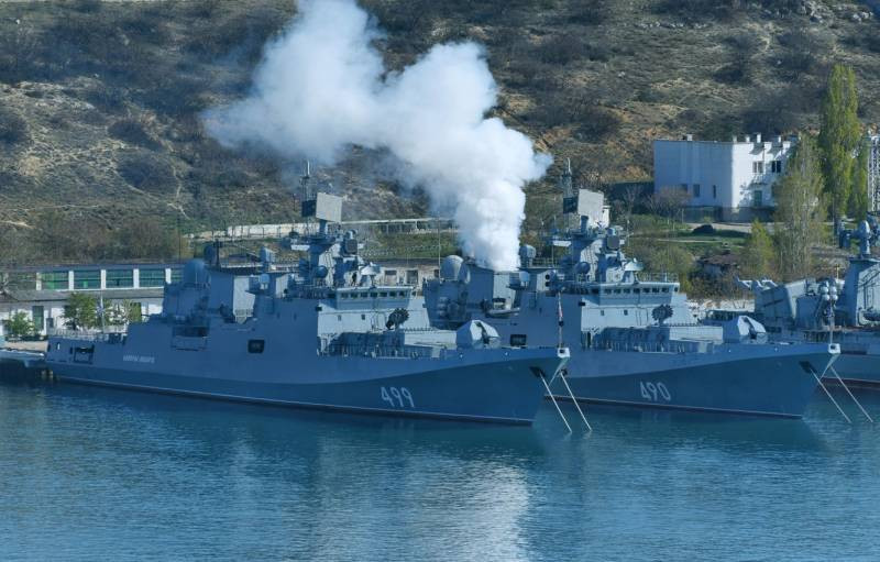 Các khinh hạm của Dự án 11356R được đặt ky và đóng mới từ tháng 12/2010. Ba tàu đầu tiên gồm “Đô đốc Grigorovich”, “Đô đốc Essen” và “Đô đốc Makarov” đã trở thành một phần của Hạm đội Biển Đen của Nga, bổ sung đáng kể sức mạnh cho những tàu chiến cũ từ thời Liên Xô.