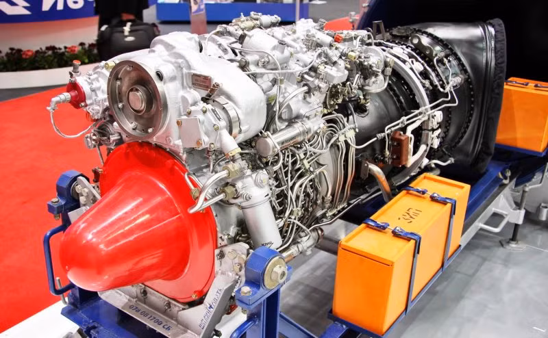 Quan trọng hơn, đã đến lúc Nga đã bắt đầu tự chủ được động cơ cho các tàu chiến của mình, bằng các sản phẩm thay thế trong nước. Nhưng vẫn còn quá sớm để nghĩ về tàu tuần dương và tàu sân bay.