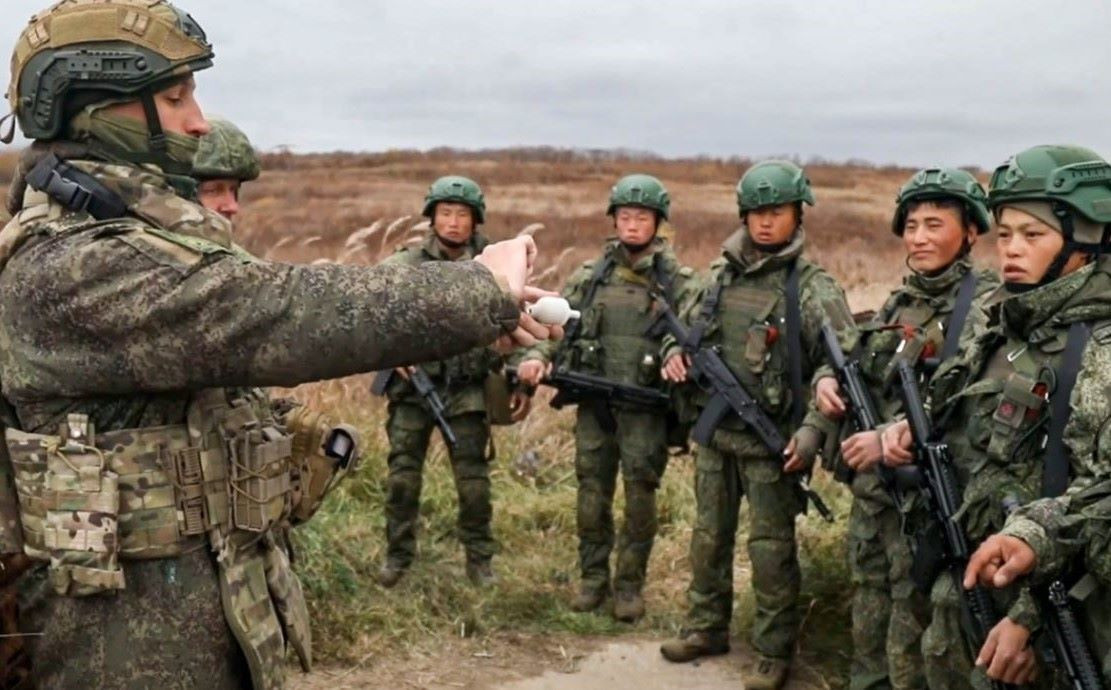 Ngày 28/4/2025, Tổng thống Nga Putin, đã bày tỏ lòng biết ơn đối với các đơn vị của quân đội Triều Tiên, đã tham gia đánh bại quân Ukraine, tại khu vực Kursk. Một tuyên bố được công bố trên trang web của Điện Kremlin đã nhấn mạnh đến chủ nghĩa anh hùng và tính chuyên nghiệp của lính Triều Tiên, đã sát cánh chiến đấu với quân đội Nga.
