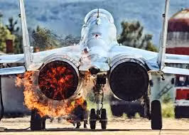 Trong vài năm gần đây, hệ thống động cơ mới của MiG 29 là RD-33MK đã có những thay đổi lớn như bao gồm lực đẩy tăng, giảm tín hiệu hồng ngoại, tiêu hao nhiên liệu thấp, tuổi thọ động cơ tăng, bảo dưỡng dễ dàng với chi phí thấp, tỉ lệ tai nạn thấp so với các dòng tiêm kích phương Tây khác so cùng với giờ bay.