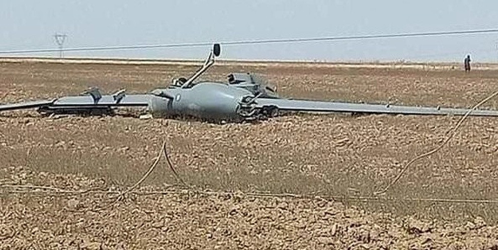 Nhiều quốc gia đã mua UAV của Trung Quốc trong các hoạt động chống khủng bố, đặc biệt là dòng CH-4 và CH-5, chúng có khả năng trinh sát và tấn công; tuy nhiên chất lượng của chúng không giống với quảng cáo của các nhà sản xuất Trung Quốc. Nhiều nước đã phải “khóc dở, mếu dở” với UAV của Trung Quốc, trong đó điển hình là Iraq và Jordan. Tuy nhiên địa hình phức tạp và môi trường chiến đấu cường độ cao ở Trung Đông, khiến UAV Trung Quốc bộc lộ những điểm yếu nhất (lưu ý đây chỉ mới là UAV).