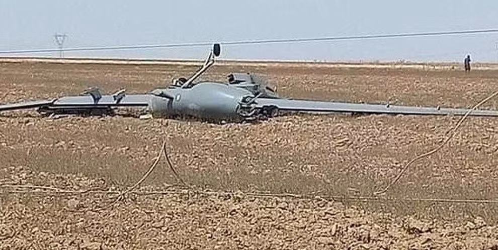 Nhiều quốc gia đã mua UAV của Trung Quốc trong các hoạt động chống khủng bố, đặc biệt là dòng CH-4 và CH-5, chúng có khả năng trinh sát và tấn công; tuy nhiên chất lượng của chúng không giống với quảng cáo của các nhà sản xuất Trung Quốc. Nhiều nước đã phải “khóc dở, mếu dở” với UAV của Trung Quốc, trong đó điển hình là Iraq và Jordan. Tuy nhiên địa hình phức tạp và môi trường chiến đấu cường độ cao ở Trung Đông, khiến UAV Trung Quốc bộc lộ những điểm yếu nhất (lưu ý đây chỉ mới là UAV).