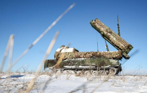 Theo ISW, tốc độ tiến quân của các đơn vị Nga theo hướng Bakhmut-Soledar đã chậm lại sau khi Quân đội Nga đạt được thành công đáng kể trong 1,5 tháng trước đó. Các chuyên gia ISW cũng lưu ý rằng, tại Bakhmut, đà tiến của các đơn vị tấn công Nga, được ghi nhận ở khu rừng phía tây bắc Kleshcheevka (tây nam Bakhmut). 