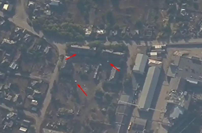 Theo mô tả của video cho biết, vụ tấn công bằng bom trên diễn ra ở khu vực thành phố Kupyansk, vùng Kharkov. Mục tiêu là vị trí triển khai của Lữ đoàn bộ binh biệt động số 14 của Ukraine. Không có thông tin gì về việc phía Ukraine đã mất bao nhiêu quân trong cuộc không kích này.