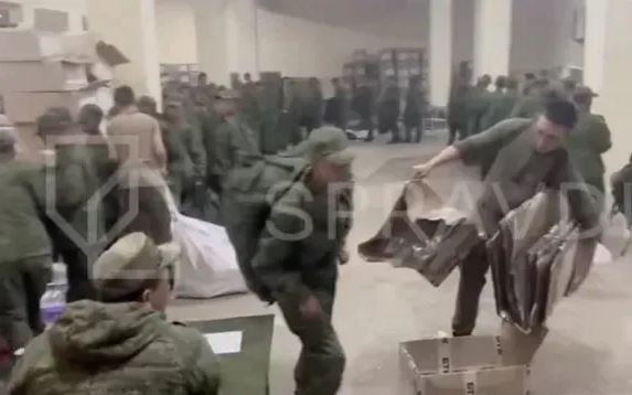 Theo WP trích dẫn nguồn tin của Ukraine và Mỹ cho biết, Quân đội Nga đang chuẩn bị cho một cuộc tấn công lớn, nhiệm vụ của cuộc tấn công này sẽ là giải phóng hoàn toàn khu vực Kursk. Đồng thời, Bộ Tổng tham mưu Quân đội Nga không rút quân khỏi các mặt trận chính, điều này giúp Moscow tiếp tục gây áp lực trên mọi mặt trận.